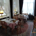 Storyhotel Bergischer Hof فندق
