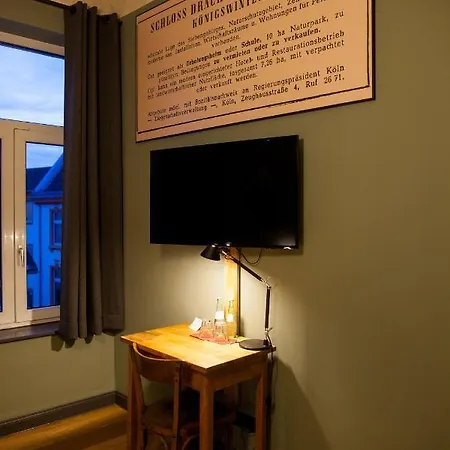 Storyhotel Bergischer Hof 호텔 코니그스빈터