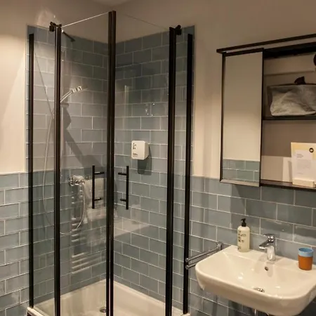 Storyhotel Bergischer Hof 2* 코니그스빈터