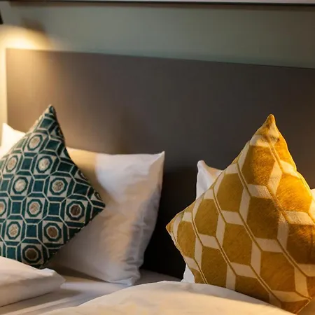 Storyhotel Bergischer Hof 호텔 코니그스빈터