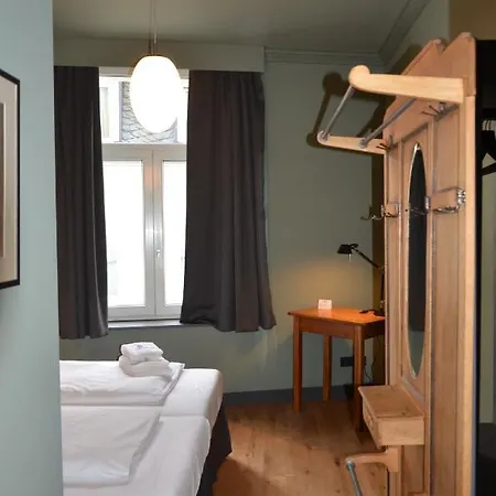 Storyhotel Bergischer Hof 2*