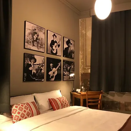 Storyhotel Bergischer Hof 호텔 코니그스빈터