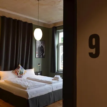 Storyhotel Bergischer Hof 호텔 2*