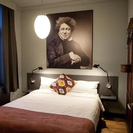 Storyhotel Bergischer Hof 2*