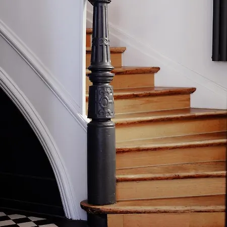 Storyhotel Bergischer Hof 2* 코니그스빈터