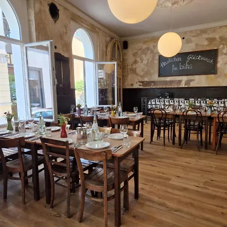 Storyhotel Bergischer Hof 호텔 2*