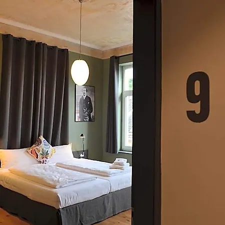 酒店 Storyhotel Bergischer Hof 柯尼希斯温特