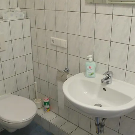 Storyhotel Bergischer Hof 2* 코니그스빈터