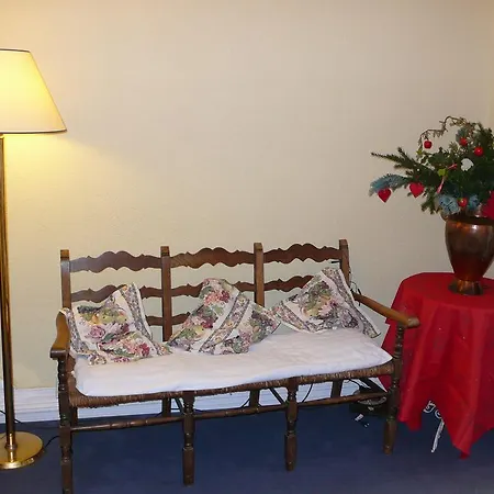 Storyhotel Bergischer Hof 호텔