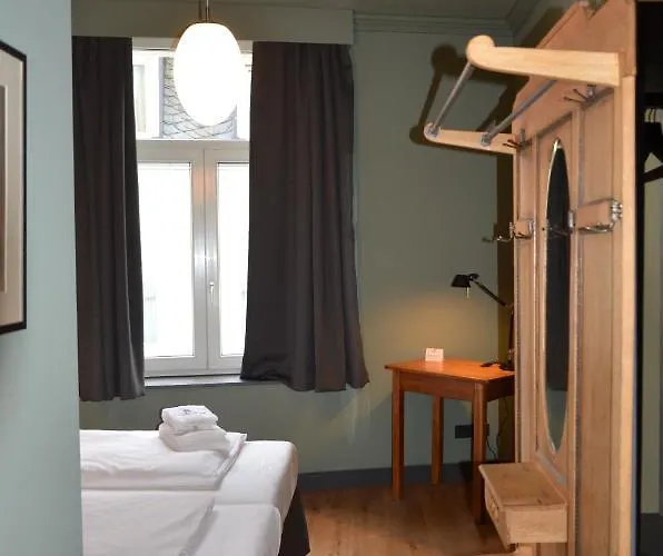 Storyhotel Bergischer Hof 2*