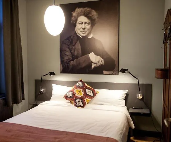 Storyhotel Bergischer Hof 2*